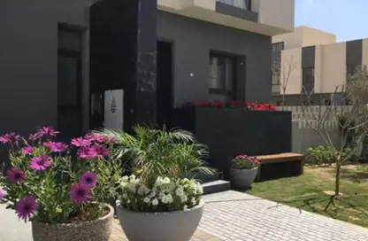 تاون هاوس - 3 غرف نوم - 3 حمامات للبيع في كمبوند البروج - كمبوندات الشروق - مدينة الشروق - القاهرة