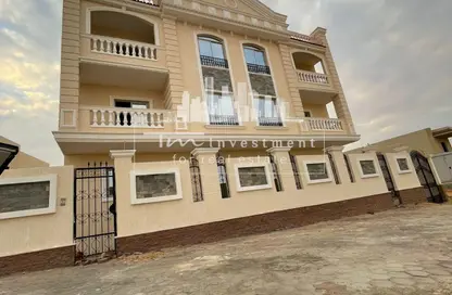 Townhouse - 3 Bedrooms - 2 Bathrooms for sale in 3rd Neighborhood - 3rd District East - Shorouk City - Cairo
