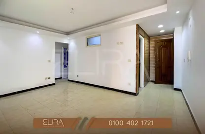 Apartment - 3 Bedrooms - 2 Bathrooms for sale in Mohamed Fawzy Moaz St. - Smouha - Hay Sharq - Alexandria
