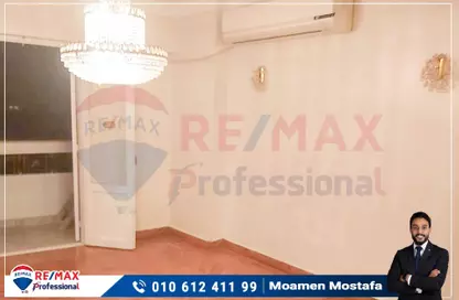 Apartment - 2 Bedrooms - 2 Bathrooms for sale in Gamal Abdel Nasser St. - El Mandara - Hay Than El Montazah - Alexandria