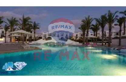 Chalet - 3 Bedrooms - 2 Bathrooms for sale in Mountain View - Ras Al Hekma - North Coast
