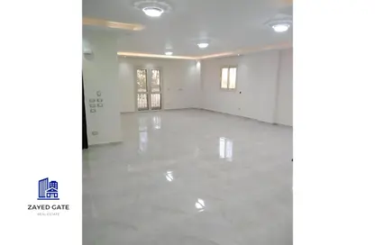 Apartment - 3 Bedrooms - 2 Bathrooms for rent in 9th District - Sheikh Zayed City - Giza