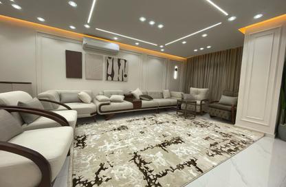 Apartment - 3 Bedrooms - 3 Bathrooms for sale in Al Batal Ahmed Abd El Aziz St. - Mohandessin - Giza