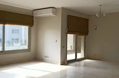 شقة - 2 غرف نوم - 2 حمامات للايجار في ذا فيلدج - المستثمرين الجنوبية - مدينة القاهرة الجديدة - القاهرة