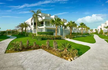 Villa - 5 Bedrooms - 5 Bathrooms for sale in Cleopatra Square - 26th of July Corridor - 6 October City - Giza