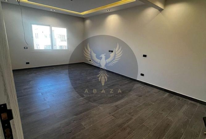 8351872 - Property Image 3