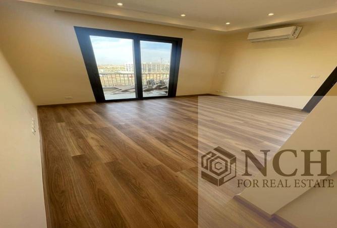 8303174 - Property Image 2