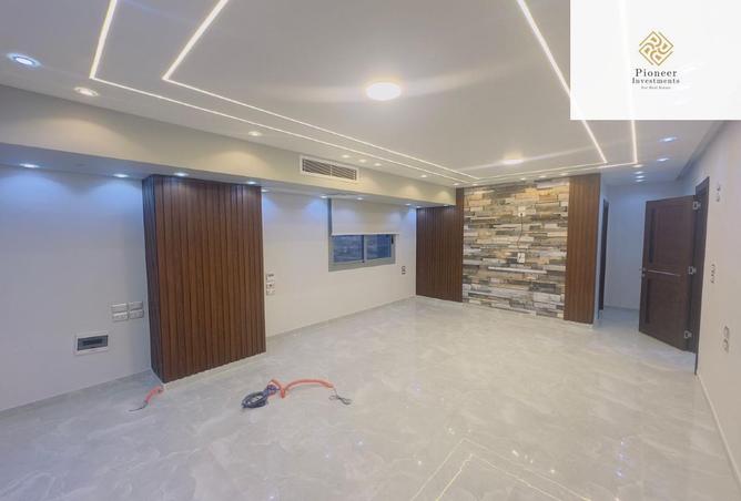 8233842 - Property Image 2