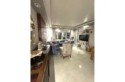 Apartment - 3 Bedrooms - 2 Bathrooms for sale in Cleopatra St. - El Korba - Heliopolis - Masr El Gedida - Cairo