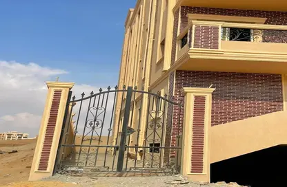 بناية كاملة - استوديو - 8 حمامات للبيع في الحي التاسع - مدينة 6 أكتوبر - الجيزة