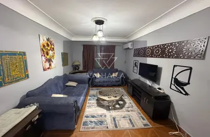 شقة - غرفة نوم - 1 حمام للايجار في شارع البرازيل - الزمالك - القاهرة