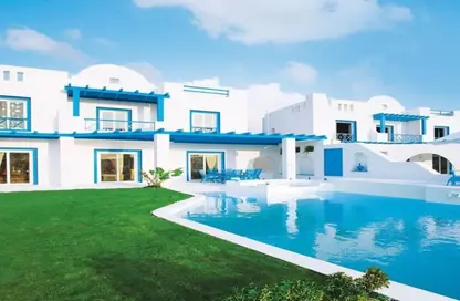 Chalet - 3 Bedrooms - 2 Bathrooms for sale in Mountain View - Ras Al Hekma - North Coast