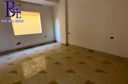 Apartment - 3 Bedrooms - 2 Bathrooms for sale in Royal Gardens - Sheikh Zayed Compounds - Sheikh Zayed City - Giza