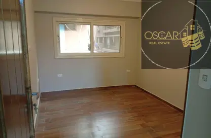 Apartment - 3 Bedrooms - 1 Bathroom for rent in Mosadak St. - Dokki - Giza Apartment - 3 Bedrooms - 1 Bathroom for rent in Mosadak St. - Dokki - Giza