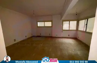 شقة - 3 غرف نوم - 2 حمامات للبيع في بولكلي - حي شرق - الاسكندرية