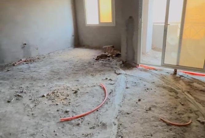 8221105 - Property Image 3