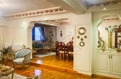 Apartment - 3 Bedrooms - 1 Bathroom for sale in Mahmoud Al Essawy St. - Miami - Hay Awal El Montazah - Alexandria