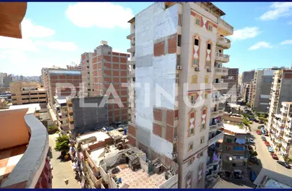 شقة - 3 غرف نوم - 1 حمام للبيع في شارع وادي الملوك - السيوف - حي اول المنتزة - الاسكندرية