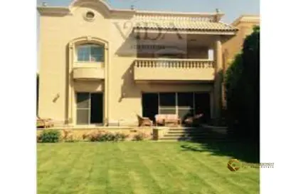 Villa - 7 Bedrooms - 5 Bathrooms for sale in Al Safwa - 26th of July Corridor - 6 October City - Giza