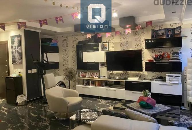 8249414 - Property Main Image