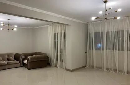 Apartment - 3 Bedrooms - 2 Bathrooms for sale in Nasr City - Cairo