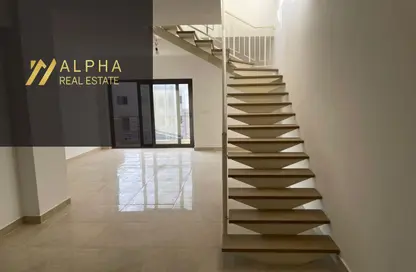 (بنتهاوس  (روف - 3 غرف نوم - 3 حمامات للايجار في مون ريزيدنس - فيفث سكوير - التجمع الخامس - مدينة القاهرة الجديدة - القاهرة