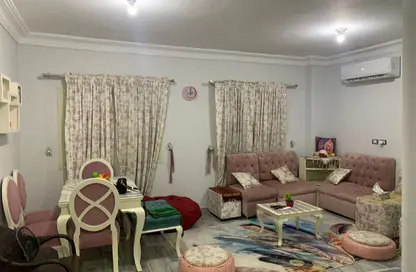 Apartment - 2 Bedrooms - 1 Bathroom for rent in Mohamed Naguib Axis - Abou El Houl - New Cairo City - Cairo