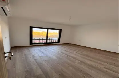 Apartment - 2 Bedrooms - 2 Bathrooms for sale in Fifth Square - The 5th Settlement - New Cairo City - Cairo