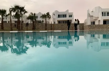 Apartment - 3 Bedrooms - 2 Bathrooms for sale in Jefaira - Ras Al Hekma - North Coast