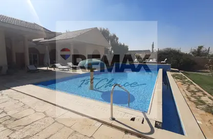 قطعة أرض - استوديو للبيع في مدينة الشروق - القاهرة