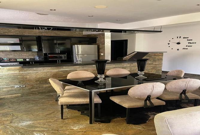 8394970 - Property Image 2