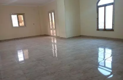 Apartment - 4 Bedrooms - 2 Bathrooms for rent in 2nd District - 6 October City - Giza