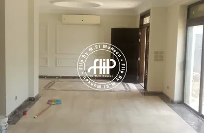 Villa - 6 Bedrooms - 5 Bathrooms for sale in Westown - Sheikh Zayed Compounds - Sheikh Zayed City - Giza