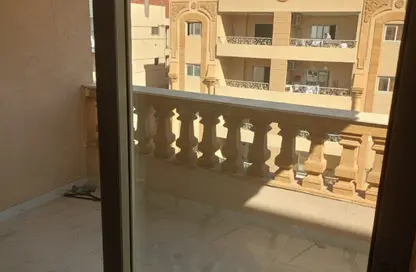 Apartment - 3 Bedrooms - 3 Bathrooms for rent in North Lotus - El Lotus - New Cairo City - Cairo