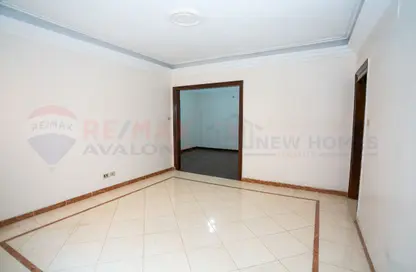 Apartment - 2 Bedrooms - 2 Bathrooms for sale in Laurent - Hay Sharq - Alexandria