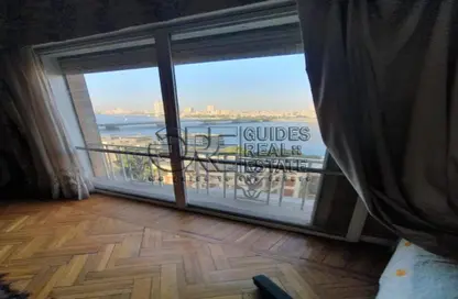 Apartment - 6 Bedrooms - 5 Bathrooms for sale in Nile St. - Dokki - Giza