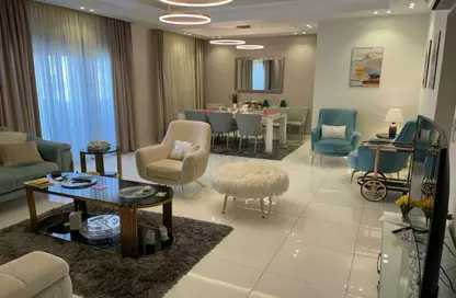 Apartment - 4 Bedrooms - 3 Bathrooms for sale in Eastown - 5th Settlement Compounds - The 5th Settlement - New Cairo City - Cairo