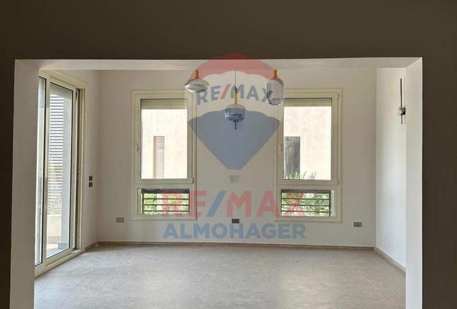 8401444 - Property Image 3