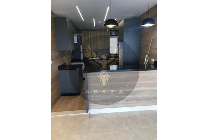 8051894 - Property Image 3