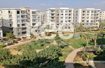 Apartment - 3 Bedrooms - 3 Bathrooms for sale in Hyde Park - New Cairo City - Cairo