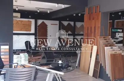 Retail - Studio - 3 Bathrooms for rent in Sarayat Al Maadi - Hay El Maadi - Cairo