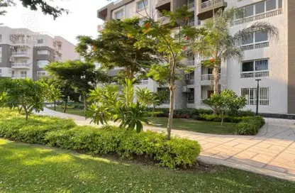 Apartment - 3 Bedrooms - 2 Bathrooms for sale in Privado - Madinaty - Cairo