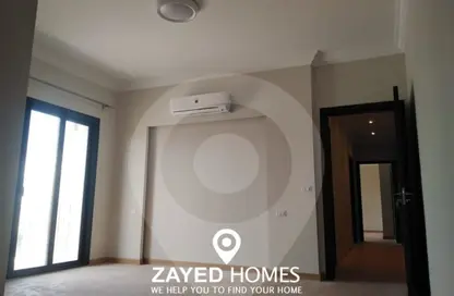 Apartment - 3 Bedrooms - 3 Bathrooms for rent in The Courtyards - Sheikh Zayed Compounds - Sheikh Zayed City - Giza