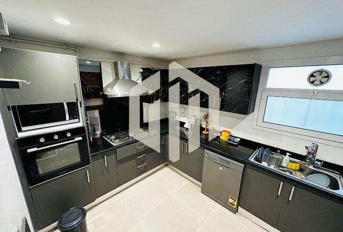 8042327 - Property Image 2