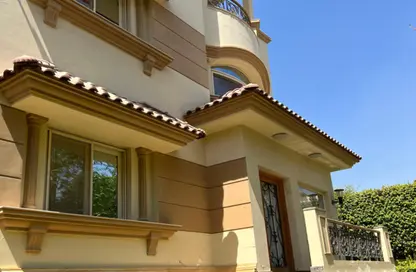 Villa - 4 Bedrooms - 3 Bathrooms for sale in Royal City - Sheikh Zayed Compounds - Sheikh Zayed City - Giza