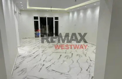 شقة - 2 غرف نوم - 3 حمامات للايجار في أكتوبر بلازا - كمبوندات 6 أكتوبر - مدينة 6 أكتوبر - الجيزة شقة - 2 غرف نوم - 3 حمامات للايجار في أكتوبر بلازا - كمبوندات 6 أكتوبر - مدينة 6 أكتوبر - الجيزة