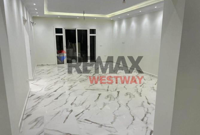 8437768 - Property Image 2