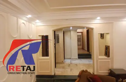 شقة - 4 غرف نوم - 3 حمامات للبيع في شارع الفريق محمد ابراهيم - المنطقة السادسة - مدينة نصر - القاهرة