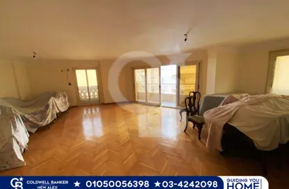 Apartment - 4 Bedrooms - 3 Bathrooms for sale in Kafr Abdo - Roushdy - Hay Sharq - Alexandria