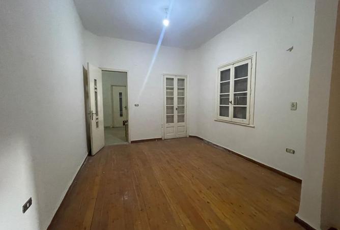8117449 - Property Image 3